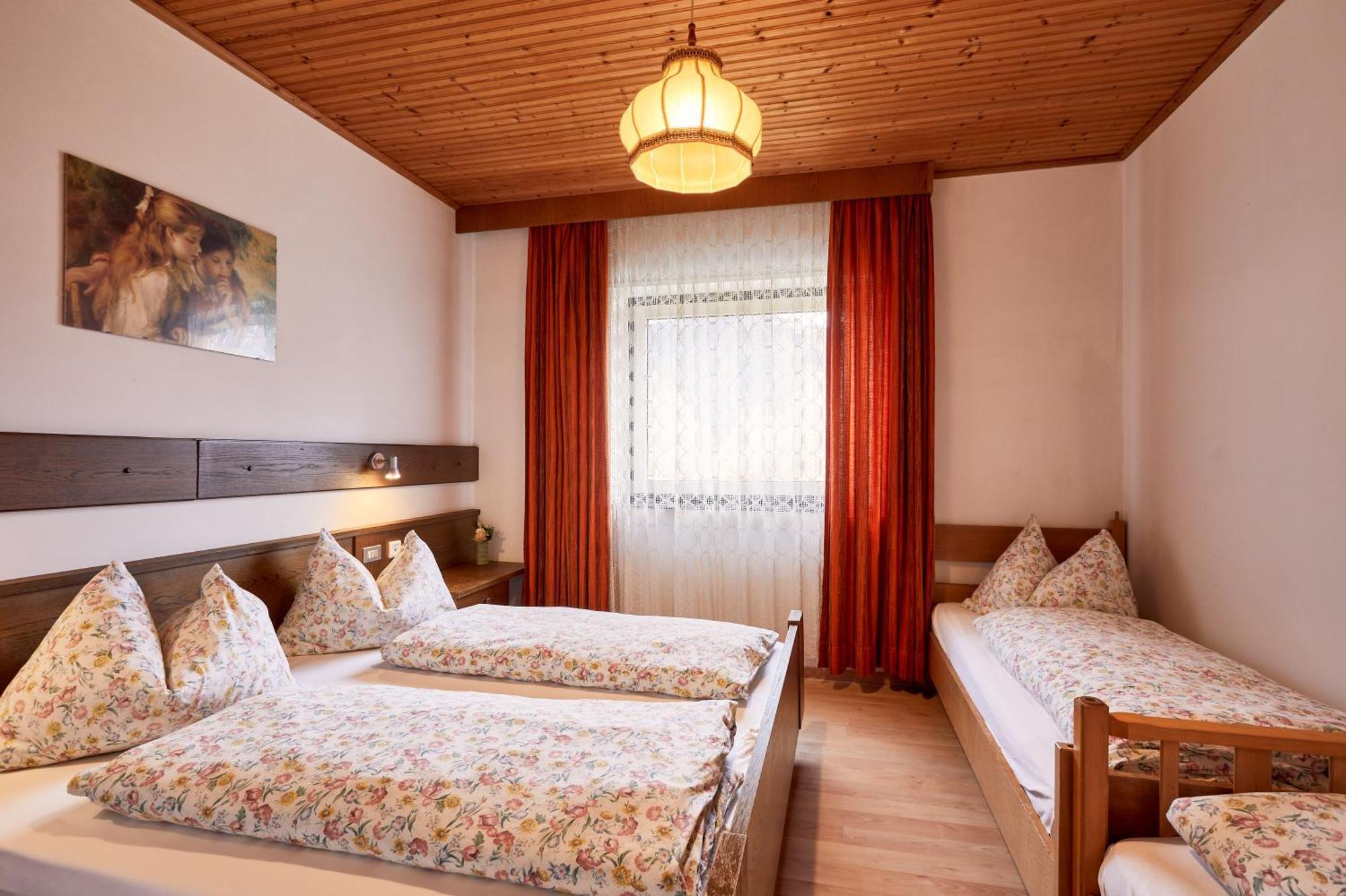 Ferienpension Zummuellerhof Natz-Schabs Oda fotoğraf